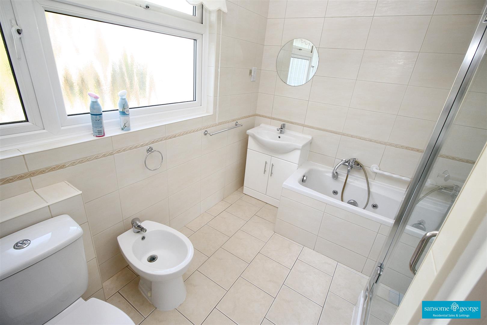 Southerndene Close, Tilehurst, Reading